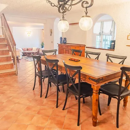 Castlegrace Garda - Italian Homing Villa